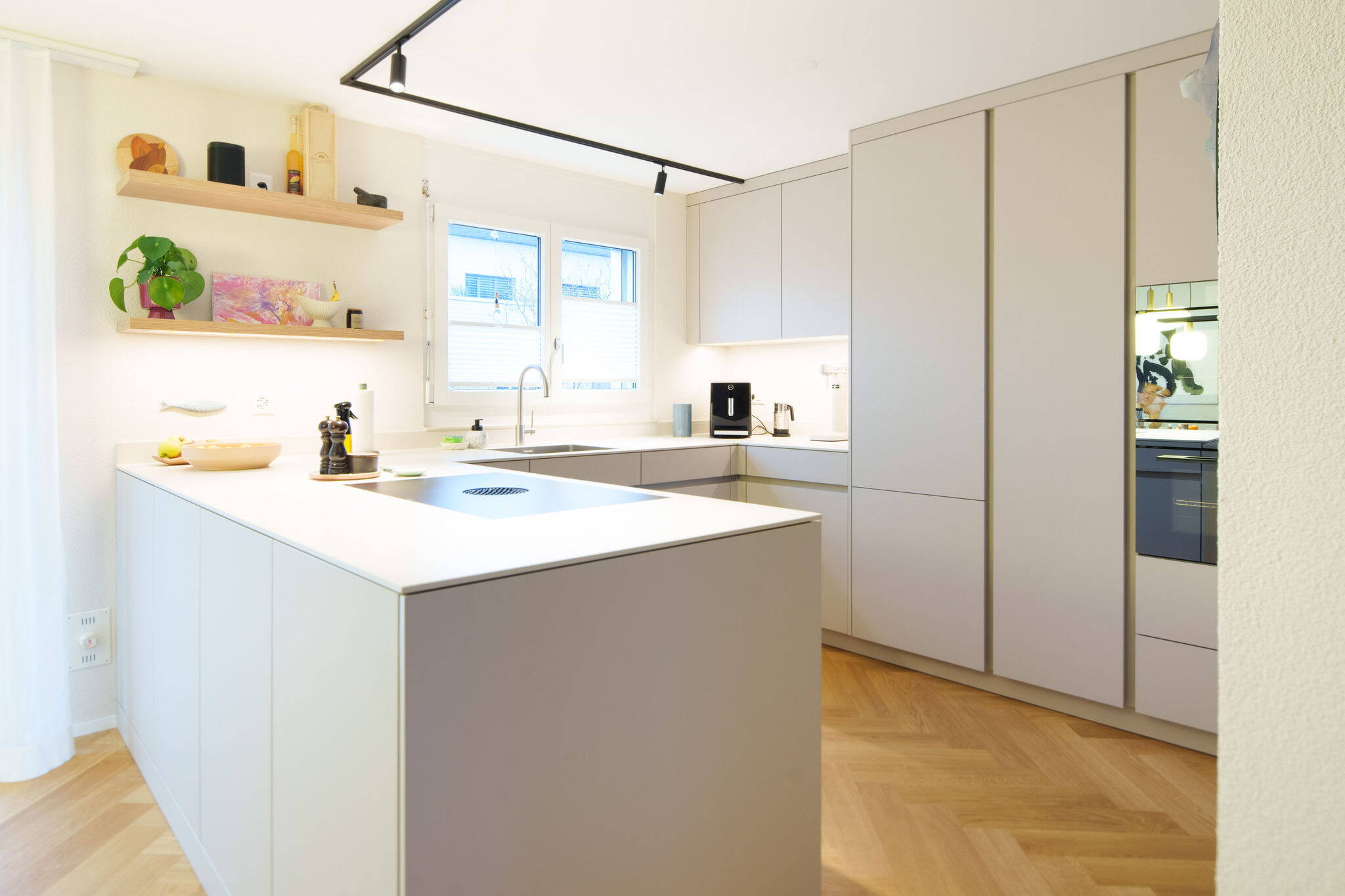 Zoom: 20251129siegenthaler-ref-k69-boll-03.jpg